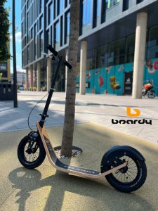 E012 best inflatable wheels kickscooter