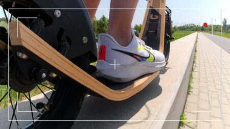 this is a flexible scooter